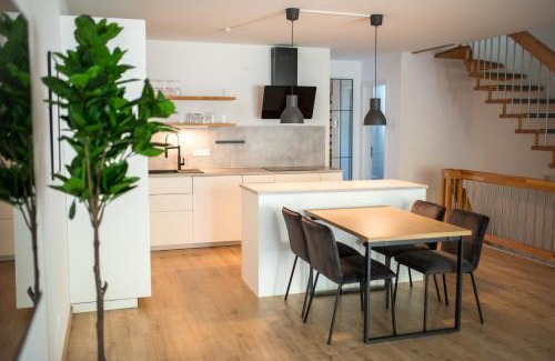 Schonberg Apartment | HUGOS Design House am Waldrand - ruhig & modern