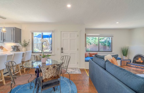 Vista Encantada House | Hummingbird - Clean and Comfortable North Side Home