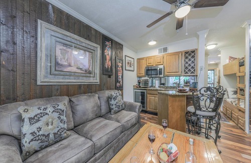 Ruidoso Condo | Hunter's Lodge | Great Location Near Outdoor Attractions!