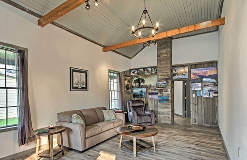 Augusta House | Hunter's Retreat in the Heart of Downtown Augusta