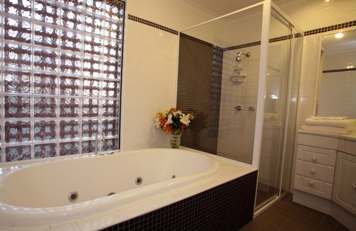 Pokolbin Hotel | Hunter Valley Resort