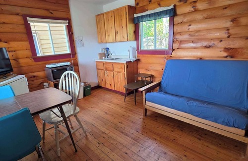 Hunts Point Cabin | Hunts Point 1-BR Coastal Retreat - Cottage # 8