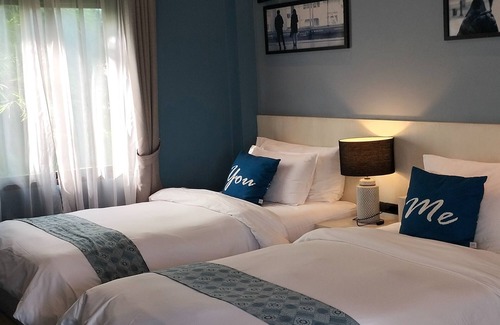 Phanat Nikhom Hotel | I-Destiny Gallery Resort