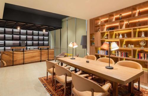 Vyalikaval HBCS Layout Hotel | ibis Bengaluru Hebbal - An Accor Brand