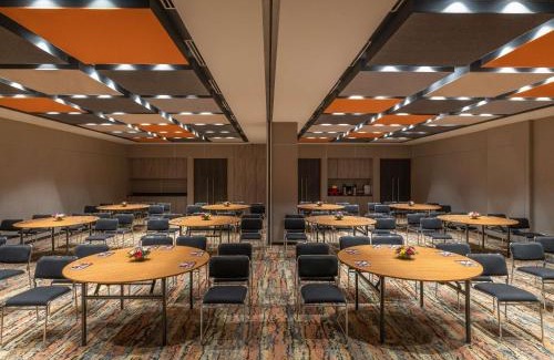 Vyalikaval HBCS Layout Hotel | ibis Bengaluru Hebbal - An Accor Brand