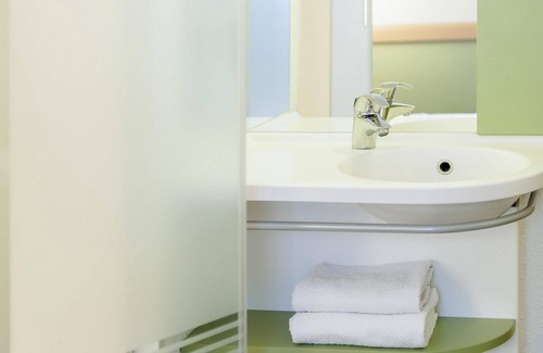 Ruisbroek Hotel | ibis budget Brussels South Ruisbroek