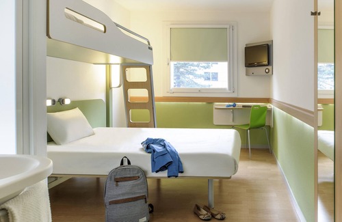 Le Pouzin Hotel | ibis Loriol Le Pouzin