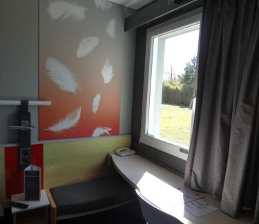 Saintes Hotel | ibis Saintes