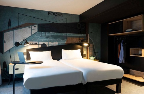 Dreux Hotel | Ibis Styles Dreux Centre Gare