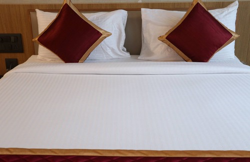 Krishnarajapura Hotel | ICON Express by BHAGINI