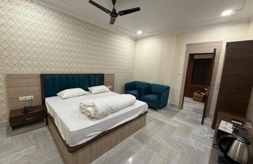 Civil Lines Hotel | Icon Residency Inn