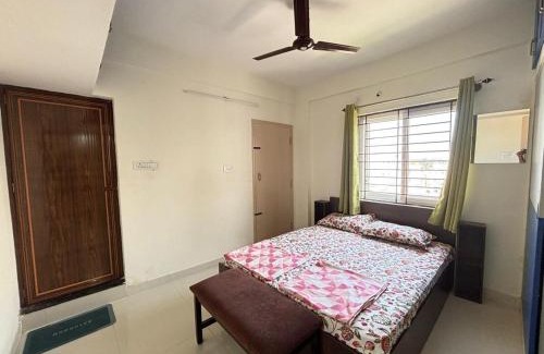 Krishnarajapura Apartment | Ideal 2BHK for Families & Work Trips