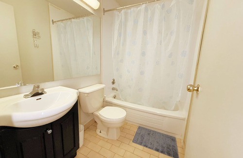 West Hill Hotel | Idlewood Inn