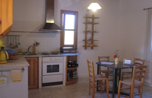 Skafidia House | Idyllic gem, surrounded by olive groves, close to the sea.