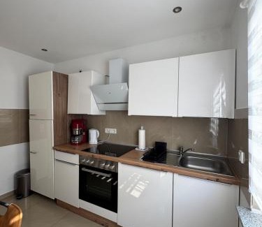 Bielefeld Apartment | Idyllische Wohnung mit Küche & Bad in Bielefeld