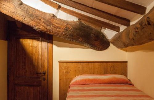 Raggiolo House | Il Borgo Dei Corsi - Charming Holiday Apartments