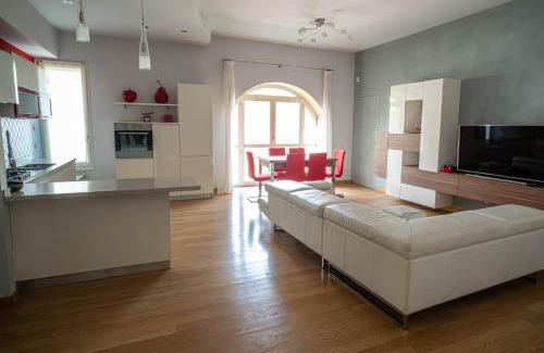 Buon Pastore-Sant'Agnese-San Damaso Apartment | Il Castello - Appartamento in zona residenziale