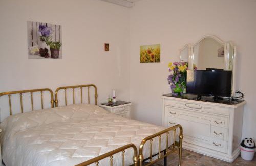 Sant'Eraclio Bed & Breakfast | Il Giardino del Gallo