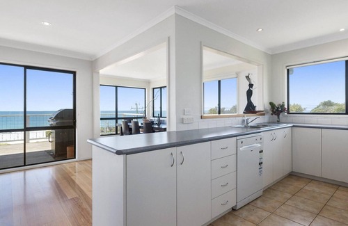 Skenes Creek House | Il Mare (The Ocean) - Sensational Ocean Views