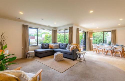 Lynmore House | Iles Inn