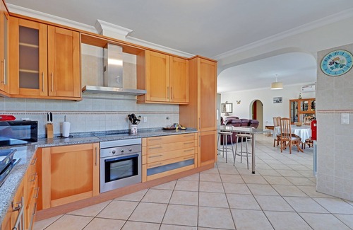 Aljezur House | IMMACULATE SPACIOUS THREE BEDROOM VILLA WITH POOL