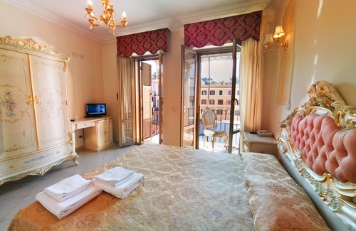 Monti House | Imperial Rooms