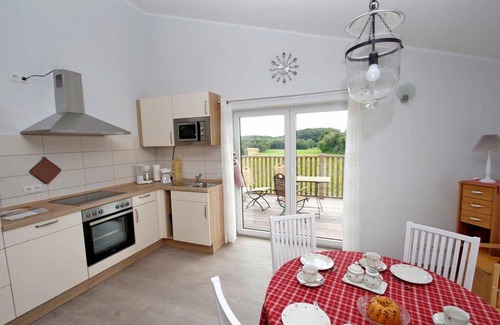 Brarupholz Apartment | In a fabulous secluded location in beautiful Angeln, you will find our cozy vacation apartment "Cinderella" in a modern country house style and a large, well-kept outdoor area with various play options