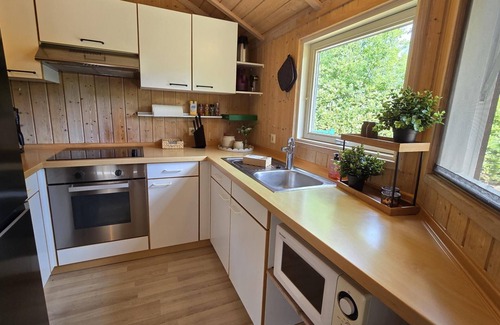 Haren House | In a quiet vacation estate - directly on Dankernsee - leisure park nearby - dogs welcome