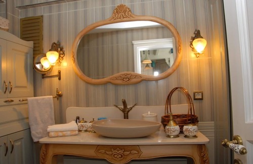 Sariyer House | In natural life, quiet, calm and comfort