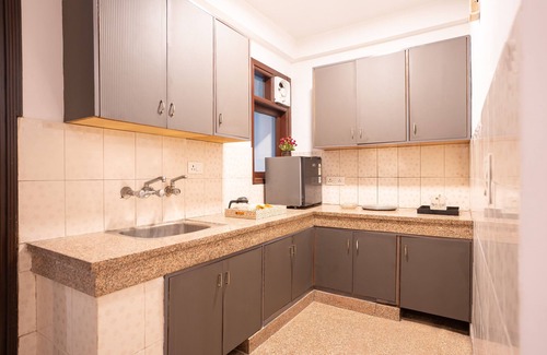 Kalkaji Apartment | In the heart of South Delhi | Fully Furnished Apartment with Park Facing Balcony