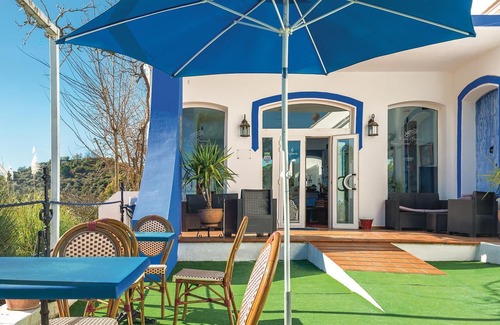 Constantina House | In this fantastic vacation home you can spend a relaxing vacation in peace and quiet.