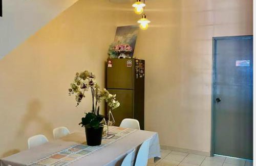 Hulu Selangor House | Inap Semarak Batang Kali