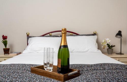 Vila Iara Apartment | Incrível Vista no Capivari com 4 Quartos e Lareira