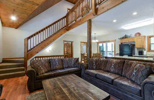 Indian Point House | Indoor Pool - Sleeps 22 - 8 King Beds - 3 min to SDC! -Vanessa's Vacation Homes