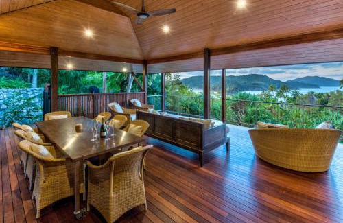 Hamilton Island House | Indulge in the Lap of Luxury, Iluka is Your Private Ocean-view Haven on Half an Acre with Infinity Pool and Two Golf Buggies