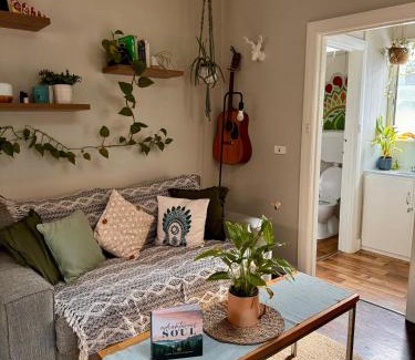 Bright House | Indys Place