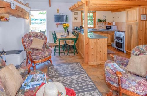 Landshipping House | Inglenook Cottage