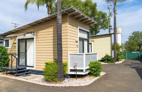 Injune Hotel | Injune Motel