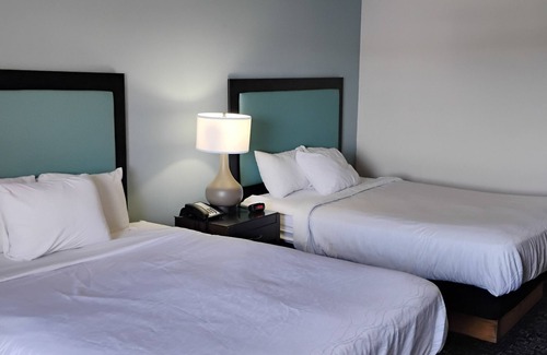 Osage Beach Hotel | Inn at Grand Glaize