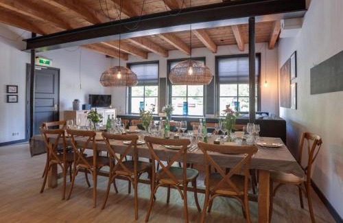 Ternaard House | Inn in Ternaard near Heritage