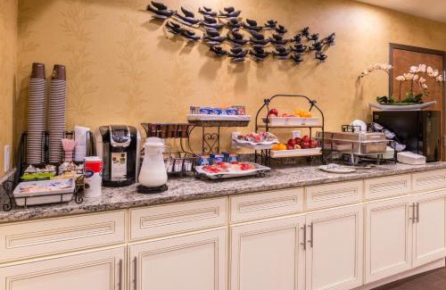 Trevose Hotel | Inn of The Dove Romantic Luxury & Business Suites