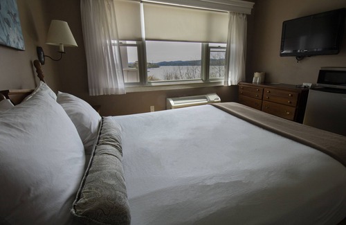 Peekskill Hotel | Inn on the Hudson