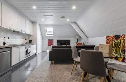 Prahran Apartment | Inner City Living in a Modern Slice of History