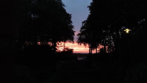 Hohen Niendorf Apartment | Inspektorenhaus am Jagdschloss mit Meerblick
