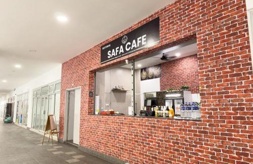 Salak South Apartment | Instaworthy 2B2B - 6 pax - F&B & Mart - Chan Sow Lin