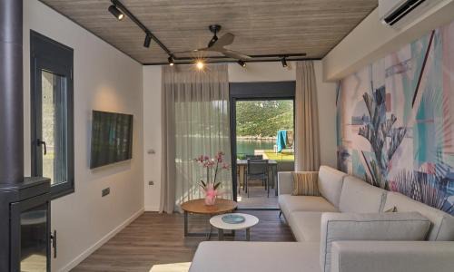 Arkadiko Chorio Apartment | Into The Blue Suites