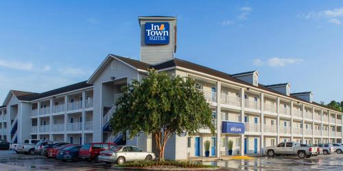 Sandalwood Hotel | InTown Suites Extended Stay Jacksonville FL - Beach Blvd