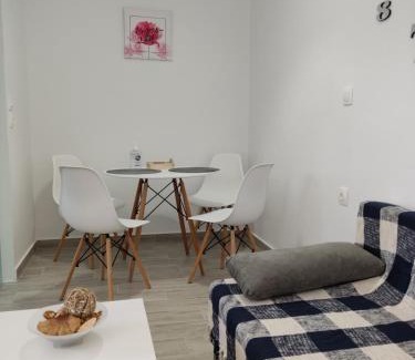 Kolymbia Apartment | Ioanna Studio Διαμέρισμα κοντά στη θάλασσα.