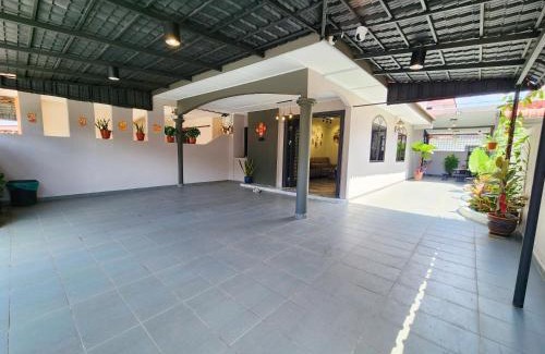 Taman Rapat Damai House | IPOH Taman Pelangi Double Storey Homestay