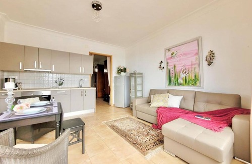 San Marcos Apartment | Ireland 1 by The Ocean Rentals